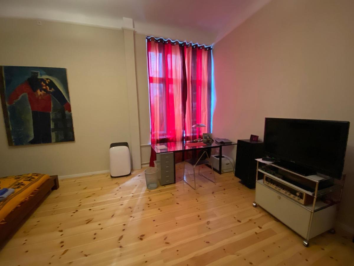 Fewo Gruene Mommsenstrasse - Bei Becker Klingeln Apartment Berlin Exterior photo